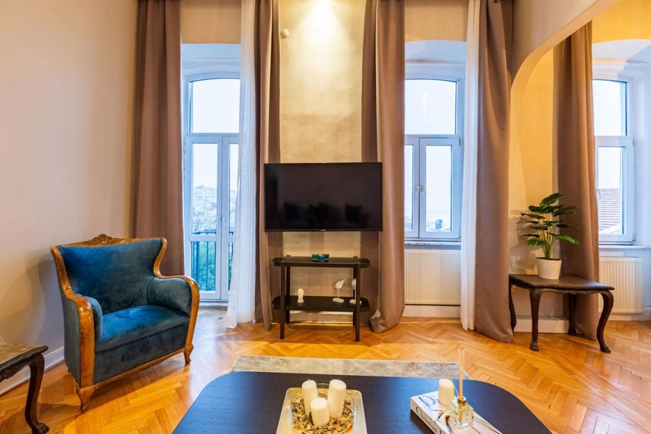 Historical Flat With A Lovely Sea View In Beyoglu Istanbul Luaran gambar