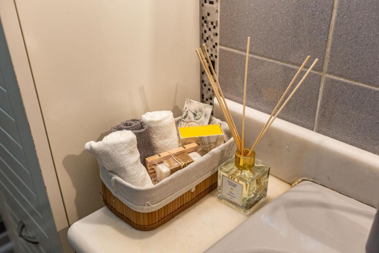 Historical Flat With A Lovely Sea View In Beyoglu Istanbul Luaran gambar