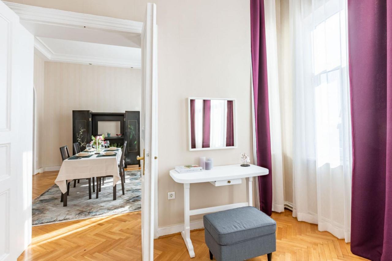 Historical Flat With A Lovely Sea View In Beyoglu Istanbul Luaran gambar