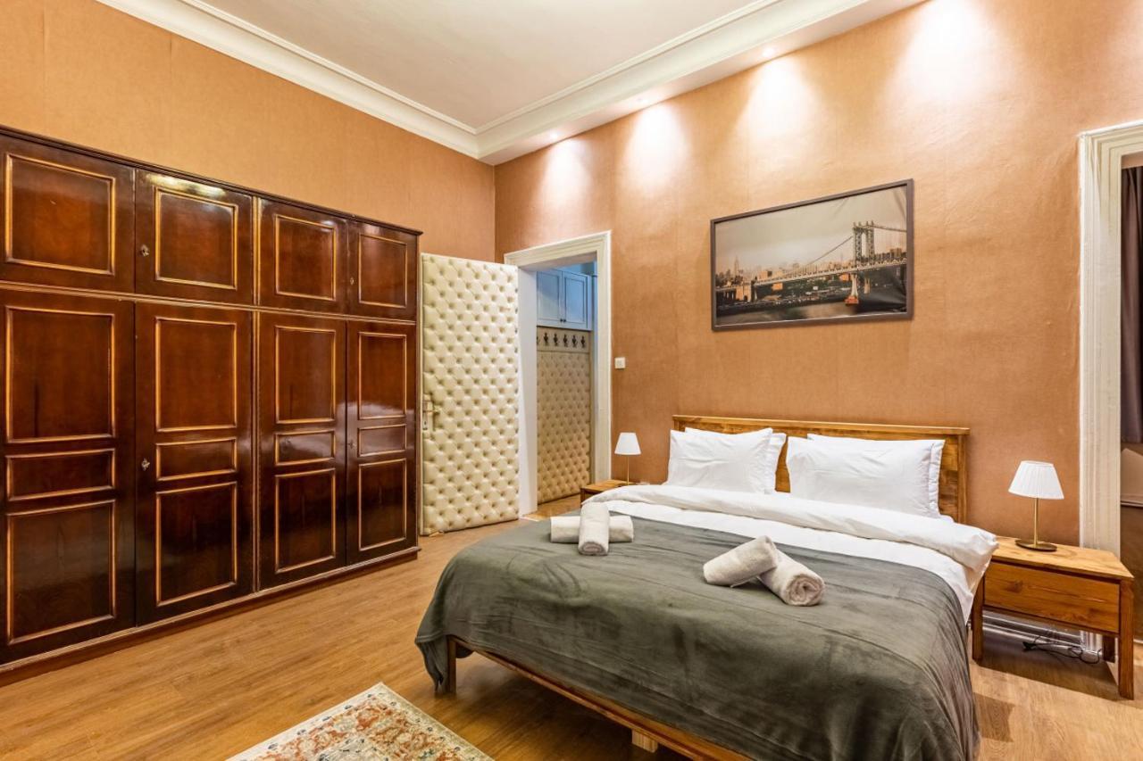 Historical Flat With A Lovely Sea View In Beyoglu Istanbul Luaran gambar